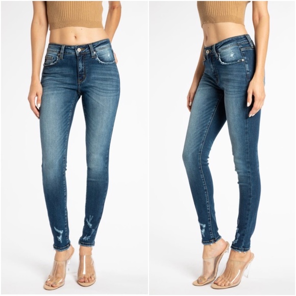 dark wash Kancan distressed frayed skinny Jeans - Picture 5 of 5